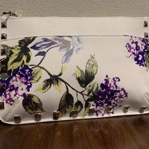 Hydrangea GWP Pouch